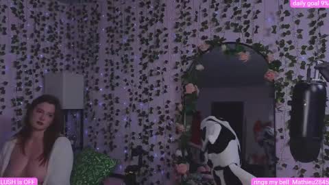 Snapshot of naughty_bella99 chatting on 03/03/26, 01:56 bella online show from 03/03/26, 01:56