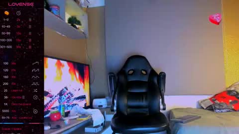 Snapshot of naughty_dominant chatting on 12/28/24, 09:09 Miller online show from 12/28/24, 09:09