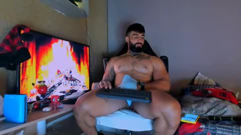 Snapshot of naughty_dominant chatting on 12/31/24, 05:18 Miller online show from 12/31/24, 05:18