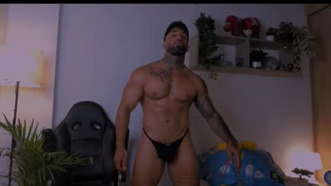 Snapshot of naughty_dominant chatting on 03/02/25, 03:45 Miller online show from 03/02/25, 03:45