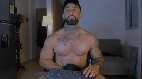 Snapshot of naughty_dominant chatting on 03/04/25, 06:47 Miller online show from 03/04/25, 06:47