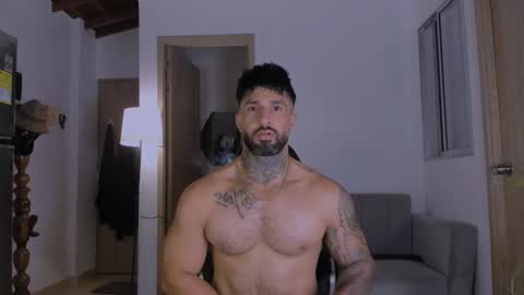 Snapshot of naughty_dominant chatting on 03/04/25, 09:51 Miller online show from 03/04/25, 09:51