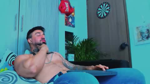 Snapshot of naughty_dominant chatting on 11/21/25, 03:11 Miller online show from 11/21/25, 03:11