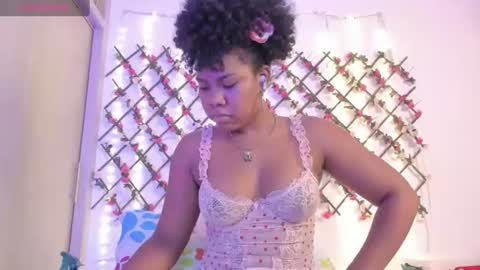 Snapshot of naughty_ebonyy chatting on 06/17/26, 04:26 SASHA online show from 06/17/26, 04:26