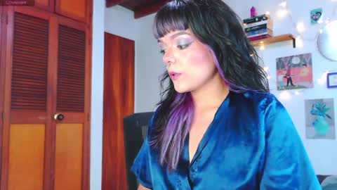 Em  please help me reach 100 thumbs up 3 online show from 01/17/25, 09:39