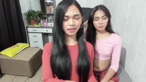 emma online show from 02/18/25, 02:27