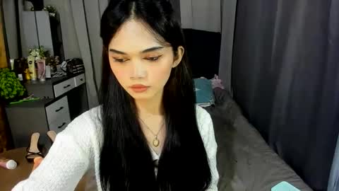 emma online show from 06/08/26, 01:33