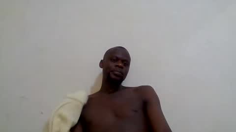 Snapshot of naughty_horny01 chatting on 11/28/25, 03:47 naughty_horny01 online show from 11/28/25, 03:47