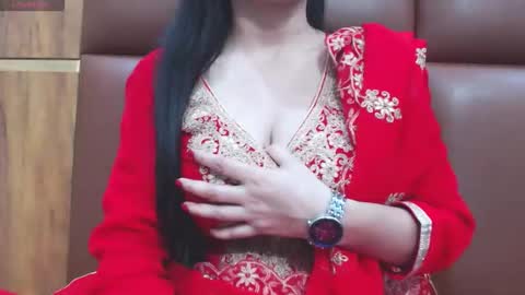 riya online show from 01/12/26, 05:40