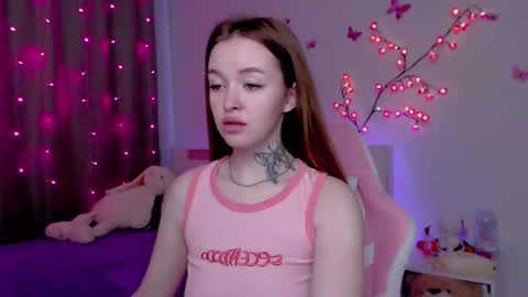 Snapshot of naughty_mablee chatting on 09/24/25, 01:09 Mable online show from 09/24/25, 01:09