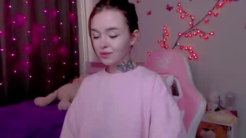 Snapshot of naughty_mablee chatting on 09/26/25, 01:20 Mable online show from 09/26/25, 01:20