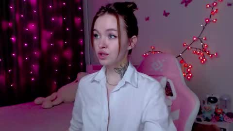 Snapshot of naughty_mablee chatting on 10/12/25, 12:20 Mable online show from 10/12/25, 12:20