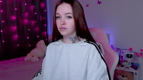 Snapshot of naughty_mablee chatting on 11/07/25, 01:27 Mable online show from 11/07/25, 01:27