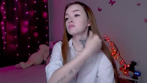 Snapshot of naughty_mablee chatting on 11/26/25, 12:33 Mable online show from 11/26/25, 12:33