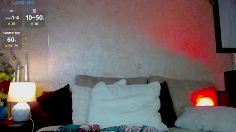 Snapshot of naughty_milena chatting on 06/12/26, 07:57 Milena online show from 06/12/26, 07:57
