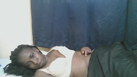 Snapshot of naughty_slender2 chatting on 11/25/25, 07:30 jn online show from 11/25/25, 07:30