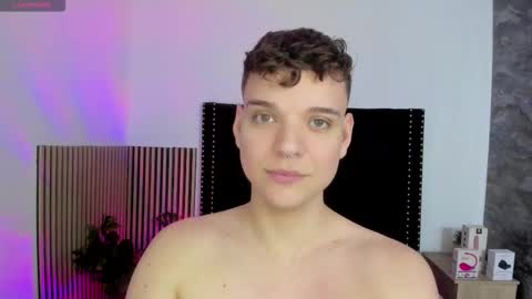 Snapshot of naughty_twink_ chatting on 11/24/25, 12:27 Noah online show from 11/24/25, 12:27