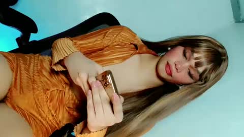 bella online show from 01/22/25, 09:24