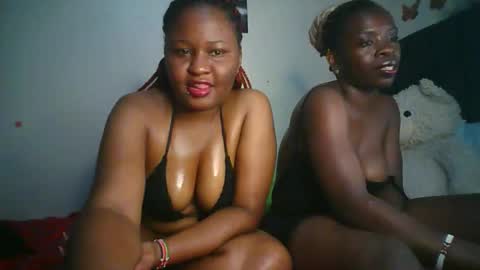 Snapshot of naughtybrownny chatting on 05/11/26, 10:18 MUMU online show from 05/11/26, 10:18