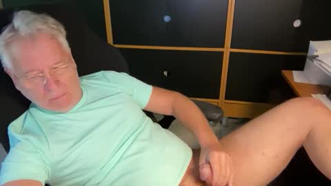 naughtydaddyla online show from 04/18/26, 07:18