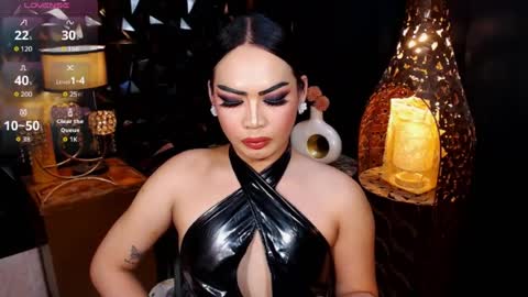 Snapshot of naughtyfridah chatting on 06/17/26, 05:36 naughtyfridah online show from 06/17/26, 05:36