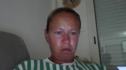 Snapshot of naughtyjennyblondeuk chatting on 06/30/26, 07:59 naughtyjennyblondeuk online show from 06/30/26, 07:59