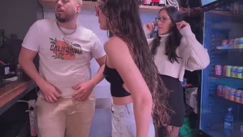 ANDREA STEPH  MIKE online show from 12/22/24, 07:31