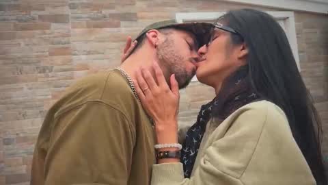 ANDREA STEPH  MIKE online show from 10/28/25, 09:46