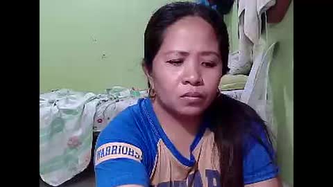 Snapshot of naughtymom26 chatting on 02/12/25, 04:33 naughtymom26 online show from 02/12/25, 04:33