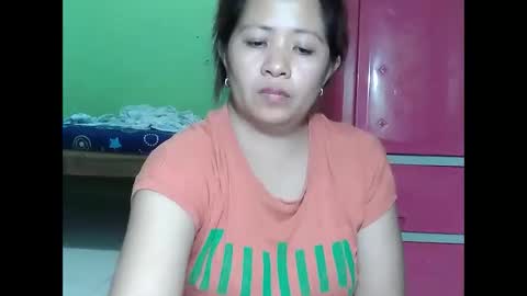 Snapshot of naughtymom26 chatting on 09/10/25, 12:21 naughtymom26 online show from 09/10/25, 12:21