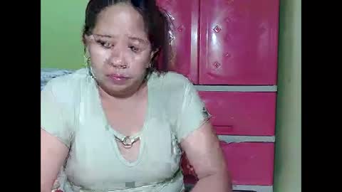 Snapshot of naughtymom26 chatting on 09/25/25, 02:37 naughtymom26 online show from 09/25/25, 02:37