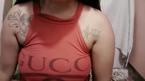 naughtymom_33 online show from 04/06/26, 06:25