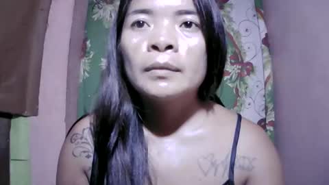 naughtymom_33 online show from 05/16/26, 11:42