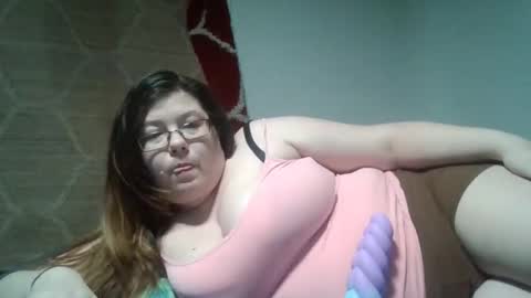 Snapshot of naughtynatalie1988x chatting on 05/18/26, 10:26 Natalie online show from 05/18/26, 10:26