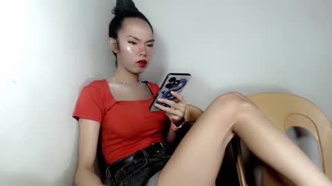 Snapshot of naughtypetiteangel chatting on 09/11/25, 07:47 naughtypetiteangel online show from 09/11/25, 07:47