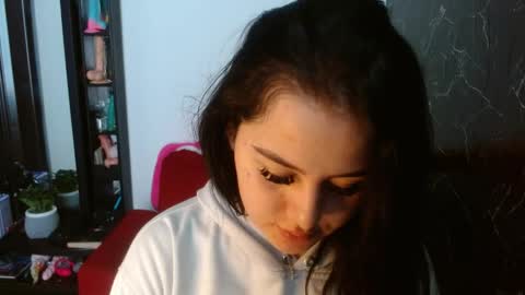Snapshot of naughtyplayass chatting on 05/06/26, 03:39 naughtyplayass online show from 05/06/26, 03:39