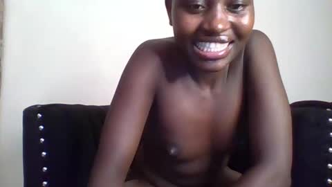 Snapshot of naughtyqueen12 chatting on 02/21/25, 02:16 naughtyqueen12 online show from 02/21/25, 02:16