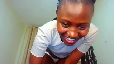 Snapshot of naughtyqueen12 chatting on 09/13/25, 01:44 naughtyqueen12 online show from 09/13/25, 01:44