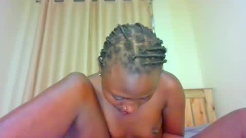 Snapshot of naughtyqueen12 chatting on 09/14/25, 01:49 naughtyqueen12 online show from 09/14/25, 01:49