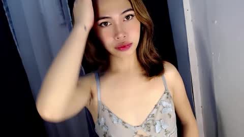 Snapshot of naughtysassymikaylax chatting on 01/26/25, 04:51 Kyla online show from 01/26/25, 04:51