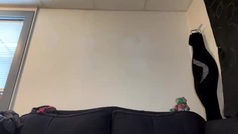 naughtysub023 online show from 02/16/25, 02:10