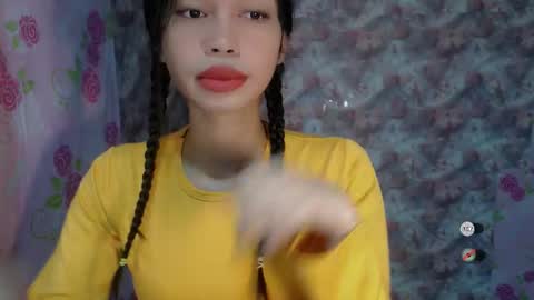 Snapshot of naughtysunshinepinay chatting on 06/11/26, 01:49 Celine online show from 06/11/26, 01:49