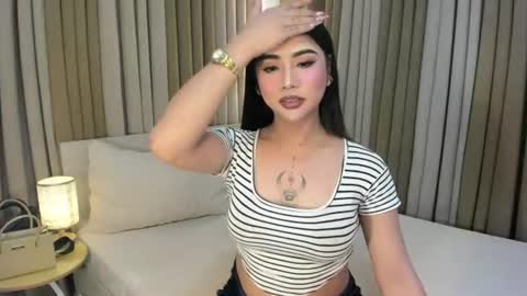 naughtyy_hunk_niel online show from 06/22/26, 07:27