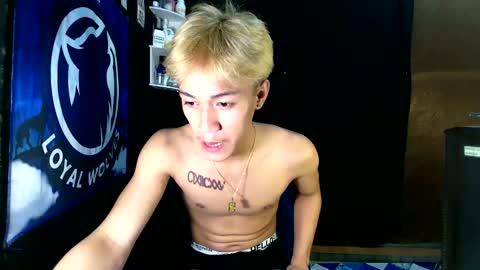 Loy online show from 11/25/25, 07:25