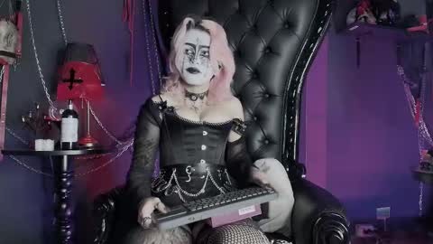 Navier  online show from 03/20/26, 04:39