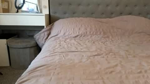 Navyrein online show from 02/18/26, 09:27