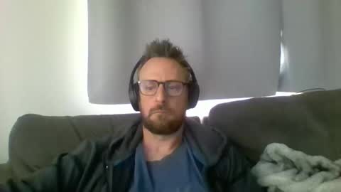 nawtydom1977 online show from 10/22/25, 07:57