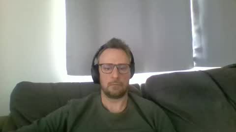 nawtydom1977 online show from 12/17/25, 06:47