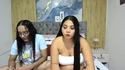 Snapshot of nay_and_aleja chatting on 07/10/26, 02:38 nay_and_aleja online show from 07/10/26, 02:38