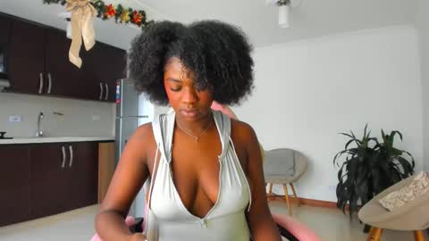 Nayah Williams  - OnlyFans  online show from 12/18/25, 02:56